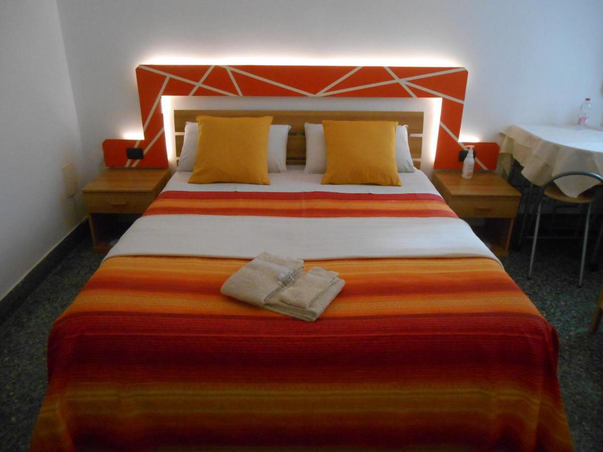 Le Rose Malpensa Bed & Breakfast Busto Arsizio Exterior photo