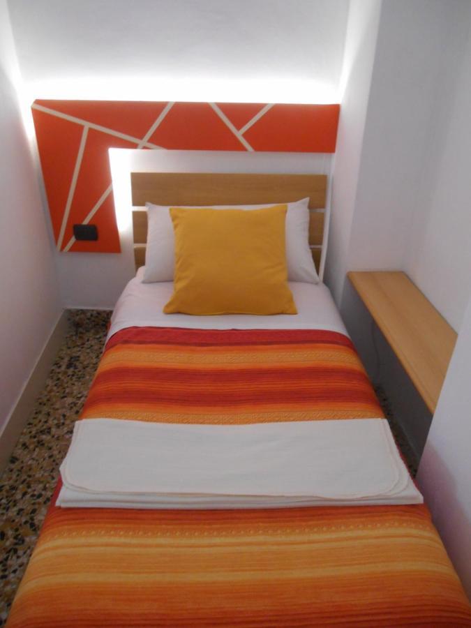 Le Rose Malpensa Bed & Breakfast Busto Arsizio Exterior photo