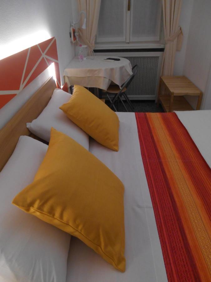 Le Rose Malpensa Bed & Breakfast Busto Arsizio Exterior photo