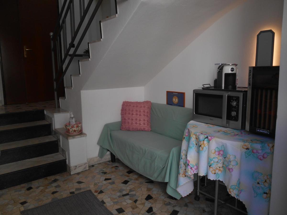 Le Rose Malpensa Bed & Breakfast Busto Arsizio Exterior photo