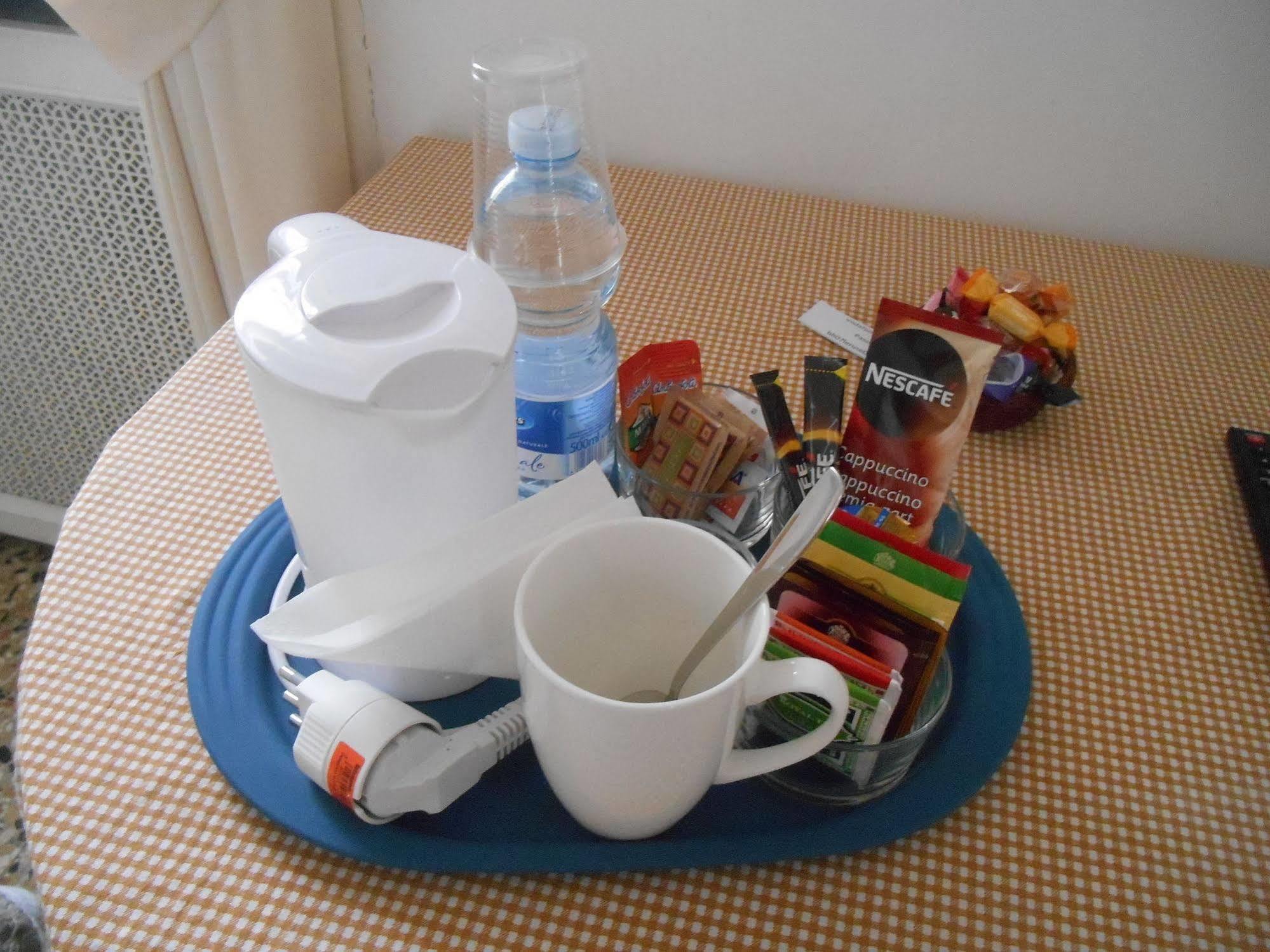 Le Rose Malpensa Bed & Breakfast Busto Arsizio Exterior photo